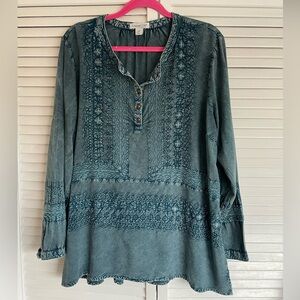 Coldwater Creek Soft Teal Tunic with Embroidery Design